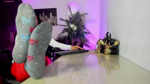 anny online show from October 2025 02:20:01 AM