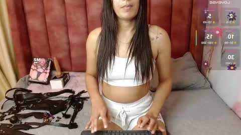 Hilary Ester online show from April 2026 08:55:02 PM