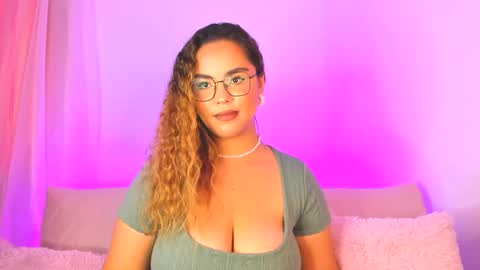 amalia bennet online show from March 2025 09:48:02 PM