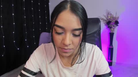 Amalia cruss online show from December 2024 03:29:02 AM