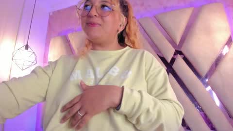 Amalia Im Back See you soon this January 7 at 10 pm Colombia time online show from February 2025 08:24:01 AM