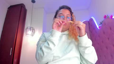 Amalia Im Back See you soon this January 7 at 10 pm Colombia time online show from February 2025 02:06:02 AM