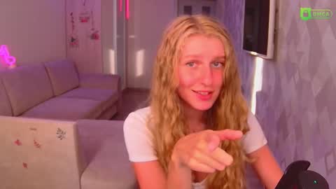 Amalia online show from September 2025 02:18:01 PM