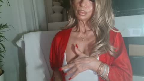 Snapshot of amanda0803 chatting on July 2026 09:56:02 AM Angel or Demon online show from July 2026 09:56:02 AM
