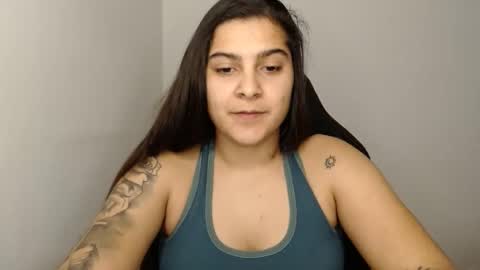 The queen of the biceps  online show from January 2025 01:22:02 AM