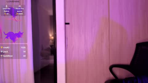 Luisa online show from February 2025 04:46:01 AM