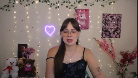 amanda_bright_ online show from July 2026 07:03:01 AM
