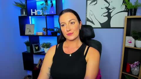 Amanda online show from April 2026 02:21:01 PM