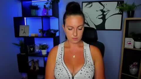 Snapshot of amanda_burn chatting on July 2026 01:14:02 PM Amanda online show from July 2026 01:14:02 PM