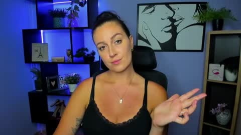 Snapshot of amanda_burn chatting on July 2026 01:39:02 PM Amanda online show from July 2026 01:39:02 PM