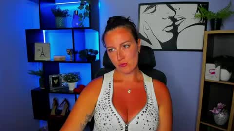 Snapshot of amanda_burn chatting on July 2026 04:05:02 PM Amanda online show from July 2026 04:05:02 PM