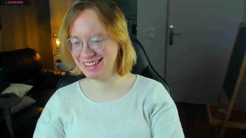 Hi im Amanda online show from November 2025 02:54:01 PM