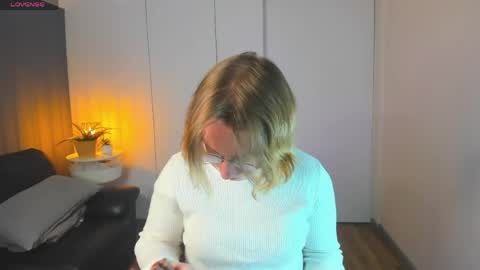 Hi im Amanda online show from April 2026 02:15:02 PM