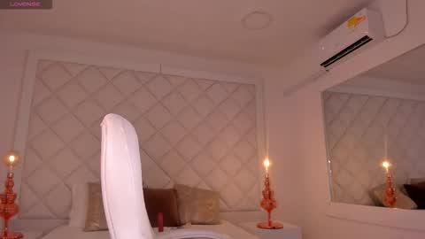 Amanda online show from September 2025 08:58:02 PM