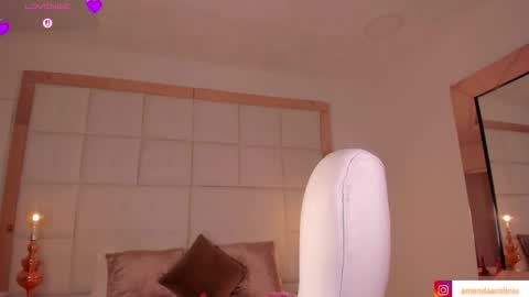 Amanda online show from November 2025 10:10:01 PM