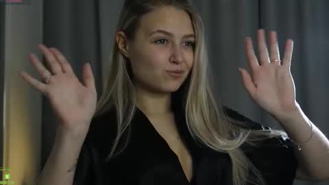 Snapshot of amanda_sayhey chatting on November 2025 07:25:02 PM online show from November 2025 07:25:02 PM