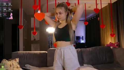 Snapshot of amanda_sayhey chatting on February 2026 04:31:01 AM online show from February 2026 04:31:01 AM