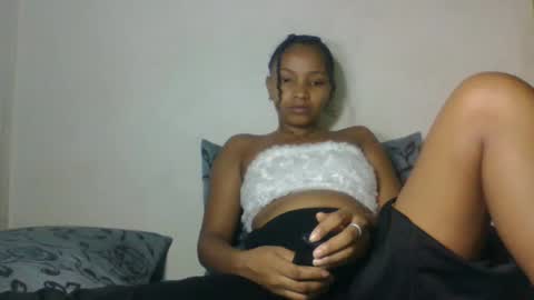 Snapshot of amandaaa25 chatting on September 2025 12:43:01 PM amandaaa25 online show from September 2025 12:43:01 PM