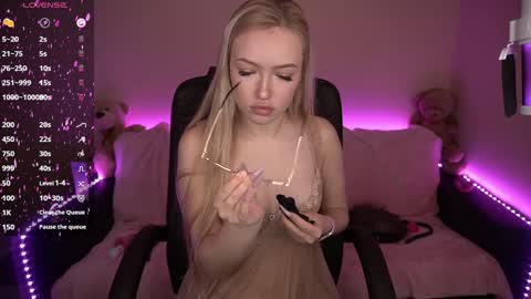 Amanda online show from January 2025 09:33:02 AM