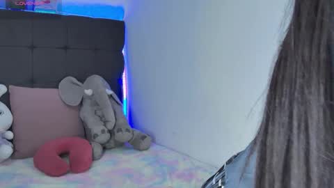 Amanda online show from March 2025 03:22:01 AM