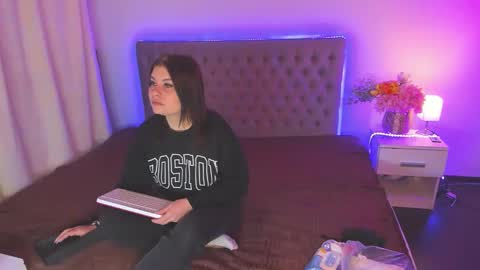 Amanda online show from April 2026 04:50:01 AM
