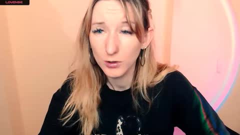 Amanda online show from October 2025 08:23:02 AM