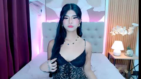 Snapshot of amandavictoria444 chatting on May 2026 04:07:02 AM AMANDA online show from May 2026 04:07:02 AM
