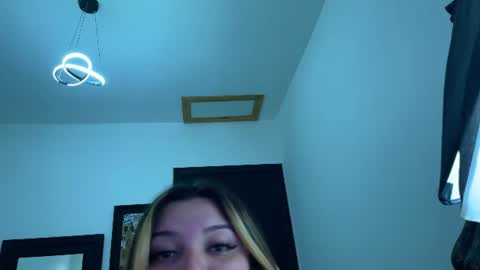 Snapshot of amandhaaa chatting on June 2026 12:03:01 PM Amandha online show from June 2026 12:03:01 PM