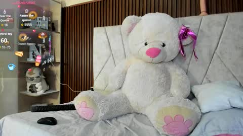 amara_brunet online show from December 2025 12:44:02 PM