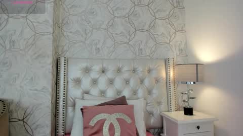 Snapshot of amara_rousse chatting on February 2026 11:25:01 AM amara_rousse online show from February 2026 11:25:01 AM