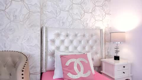 Snapshot of amara_rousse chatting on February 2026 11:43:02 AM amara_rousse online show from February 2026 11:43:02 AM