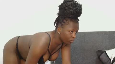 ebony-candie online show from April 2026 06:55:01 PM