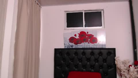 Snapshot of amaranta_f00x chatting on May 2026 12:44:02 PM Amaranta online show from May 2026 12:44:02 PM