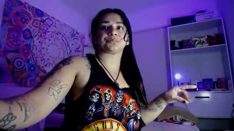 Susan online show from November 2025 09:43:02 PM