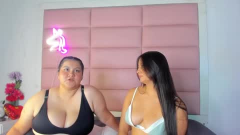 amaranttaylunay online show from May 2026 07:30:02 PM