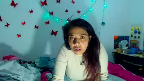 Amara Julia online show from January 2025 02:22:02 AM