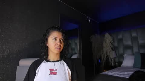 Emily online show from October 2025 11:21:02 AM