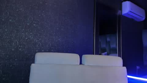 Emily online show from March 2026 09:21:02 AM