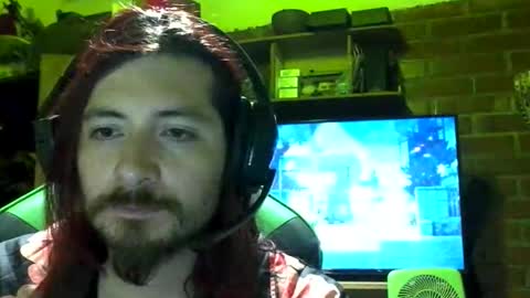 Amaru online show from November 2025 03:28:01 AM