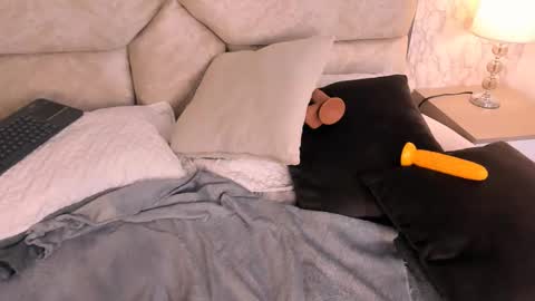 AMATISTA online show from February 2025 01:47:02 AM