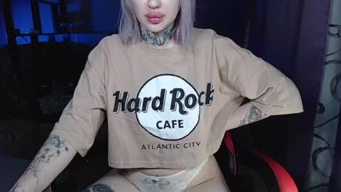 Malina online show from December 2025 07:51:01 PM