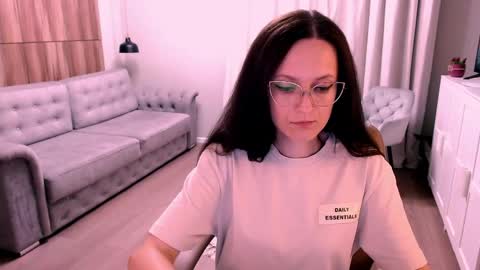 Izza online show from May 2026 03:41:01 PM