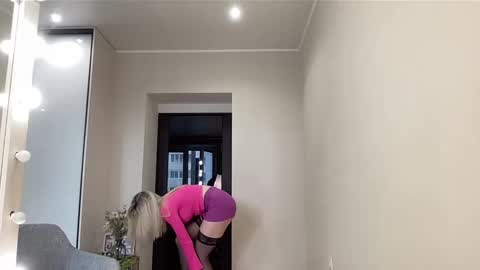 Kelly online show from January 2025 09:37:02 AM