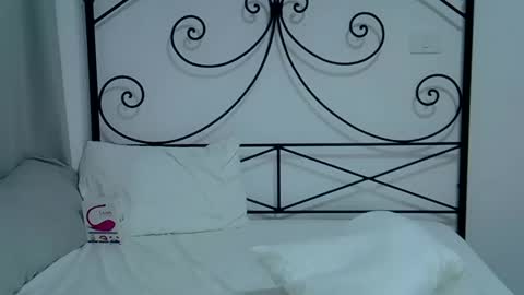 amazingsexygirl online show from February 2025 02:49:02 AM