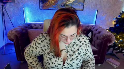 Ellie online show from December 2024 06:53:02 AM