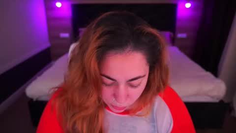 Ellie online show from September 2025 08:21:02 PM