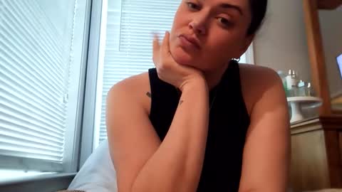 Snapshot of amazonnnnn33 chatting on January 2026 07:06:02 PM amazonnnnn33 online show from January 2026 07:06:02 PM