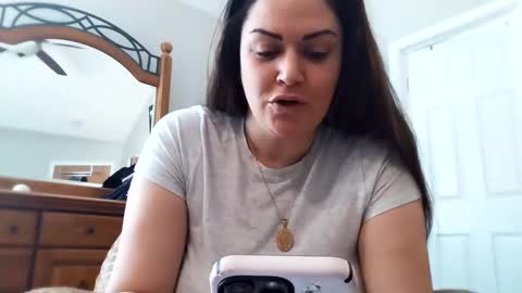 Snapshot of amazonnnnn33 chatting on February 2026 03:38:01 PM amazonnnnn33 online show from February 2026 03:38:01 PM