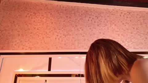 Snapshot of ambar_rosse25 chatting on September 2025 11:37:02 AM Julieta online show from September 2025 11:37:02 AM