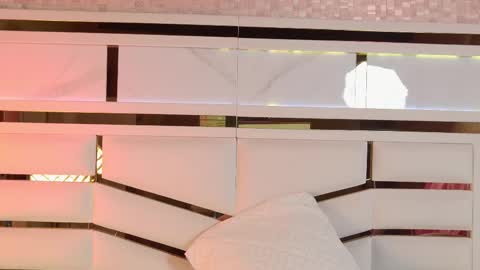 Snapshot of ambar_rosse25 chatting on December 2025 11:48:01 AM Julieta online show from December 2025 11:48:01 AM